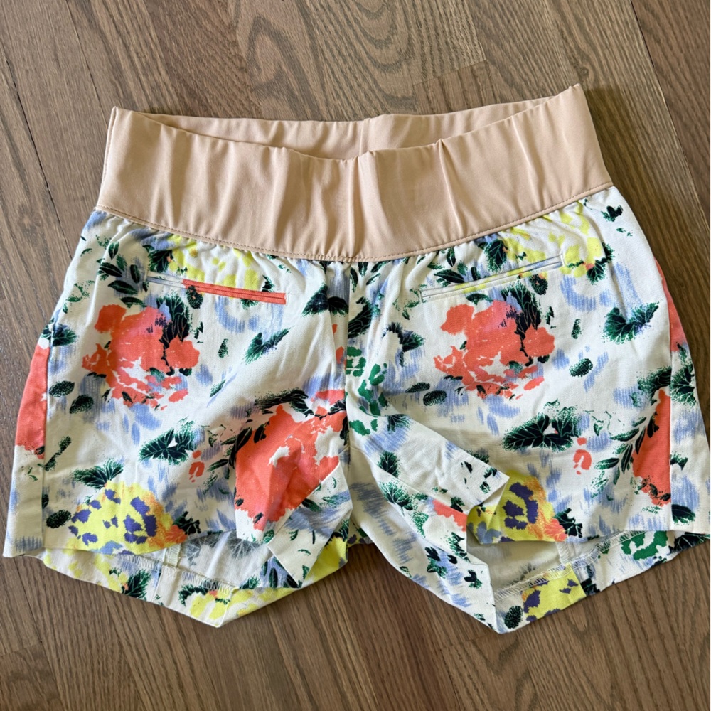 GAP Floral Women's Shorts - Multicolor